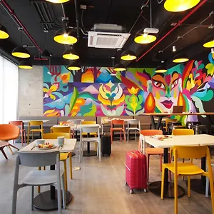 Ibis Budget Marly Otel